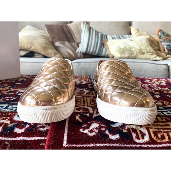 🌈 Stylish modern slip on sneakers - Picture 4 of 9